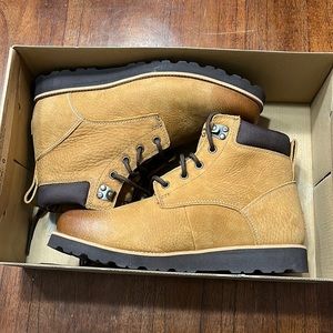 Men’s Ugg Seton Boots Size 10